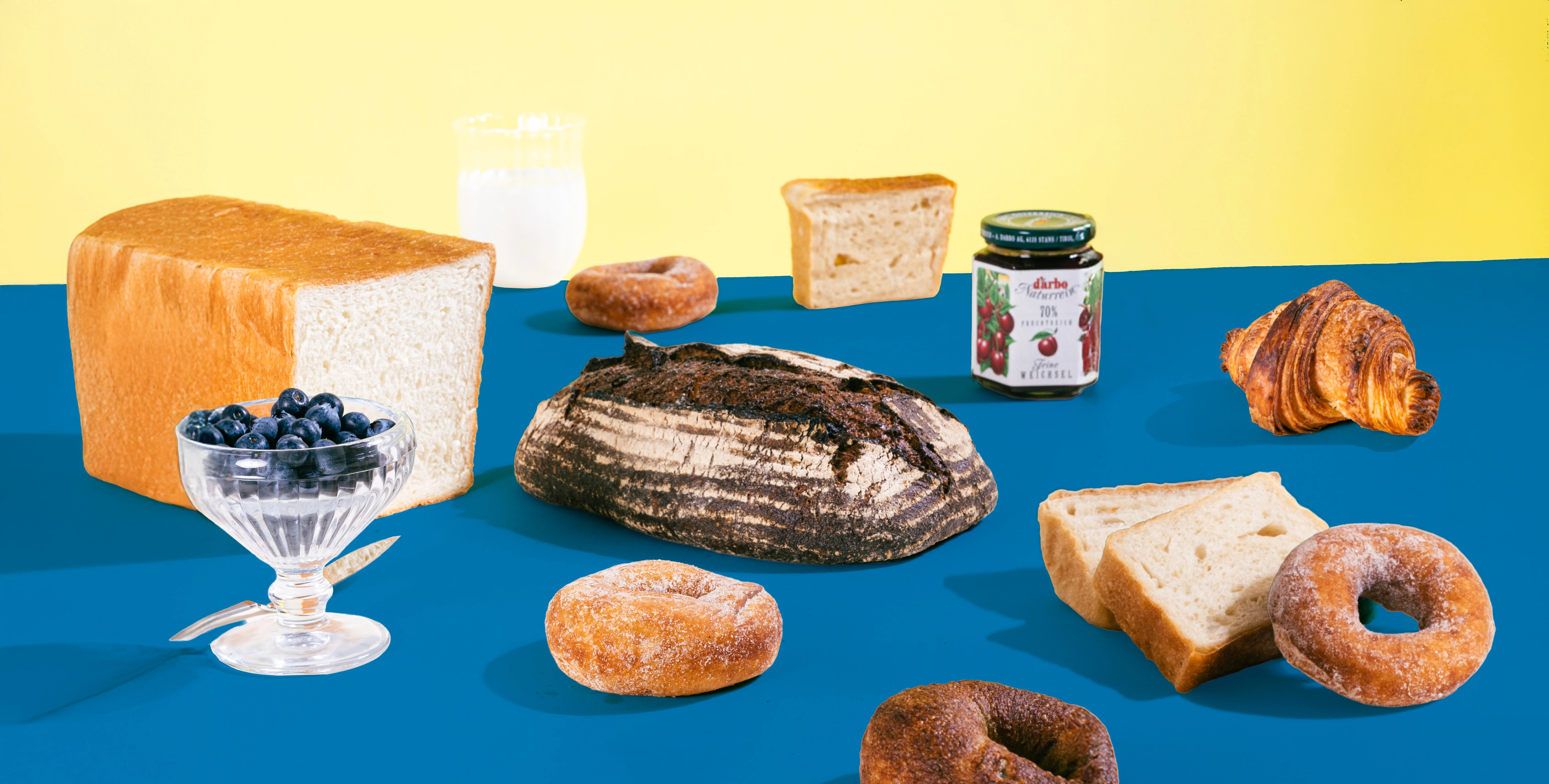 TOLO PAN TOKYOと第一弾コラボ